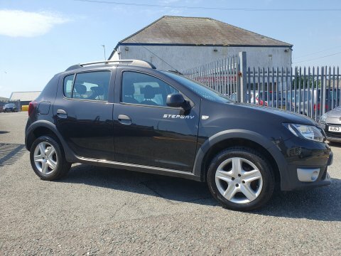 Dacia Sandero Stepway Laureate Tce Black