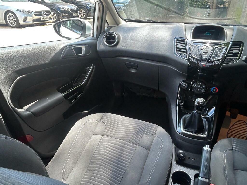 Ford Fiesta Hatchback 1.0T Ecoboost Zetec Euro 6 Ss 20 Grey #27