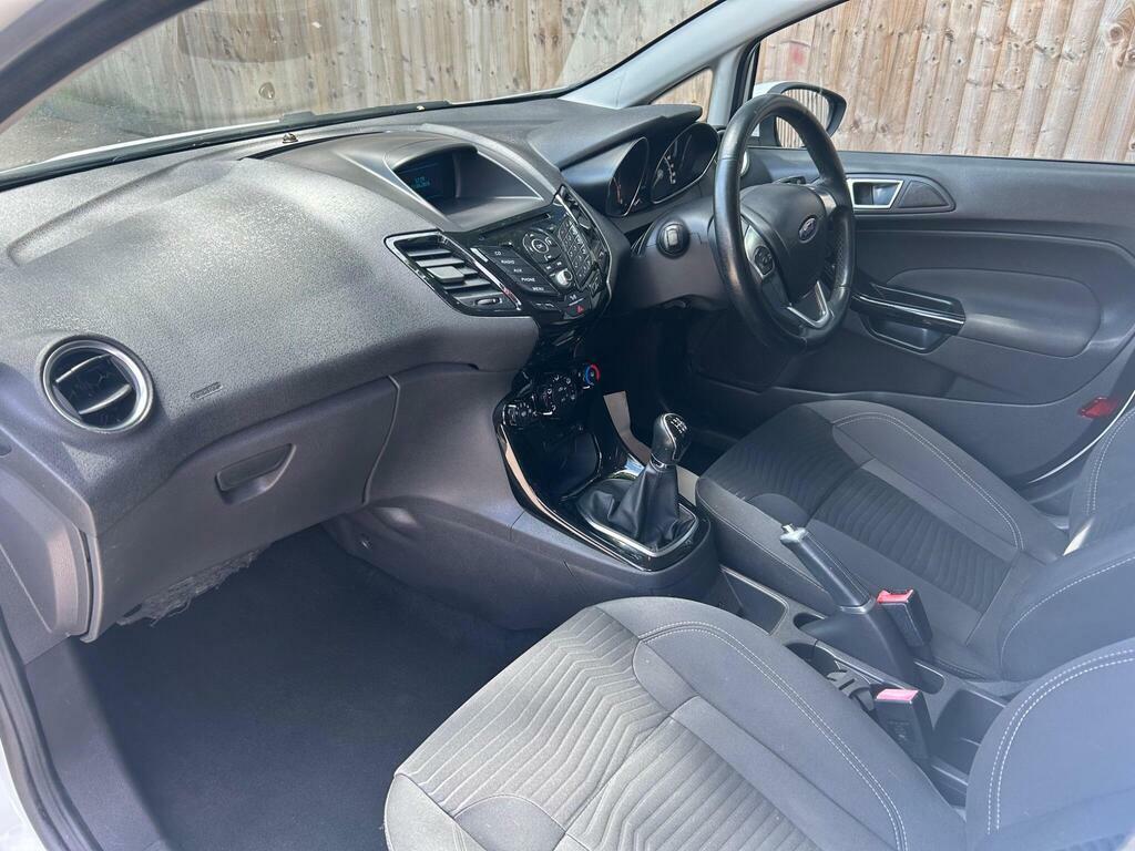 Ford Fiesta Hatchback 1.0T Ecoboost Zetec Euro 6 Ss 20 Grey #30