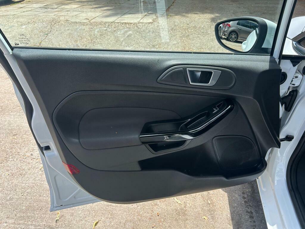 Ford Fiesta Hatchback 1.0T Ecoboost Zetec Euro 6 Ss 20 Grey #31
