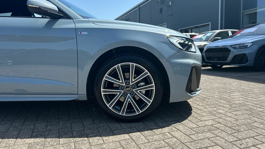 Audi A1 Tfsi 35 S Line Sportback S Tronic Euro 6 5-Door WM75HZG Grey #5