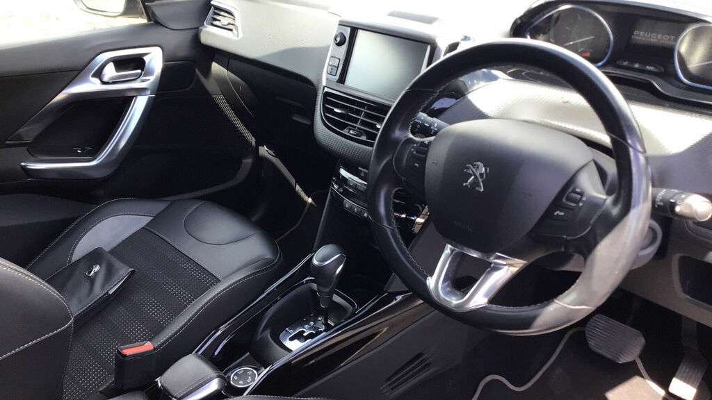 Peugeot 2008 Bluehdi Allure Eat Euro 6 5-Door Grey #6