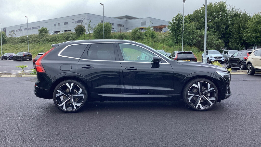 Volvo XC60 2.0 B5 Mhev Ultra Bright Euro 6 5-Door CE26SMV Black #4