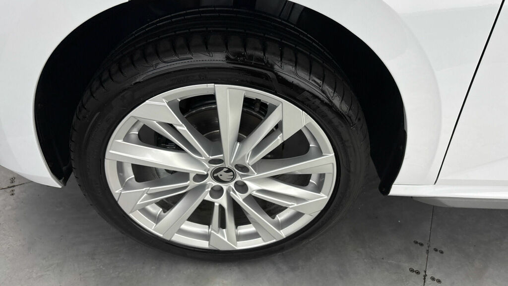 Skoda Kamiq 1.0 Tsi Design Edition Dsg White #33