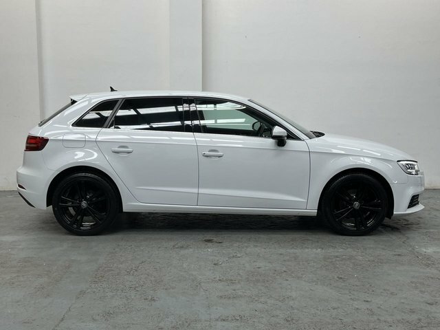 Audi A3 1.4Tfsi Sport Sportback S Tronic XRZ8590 White #2