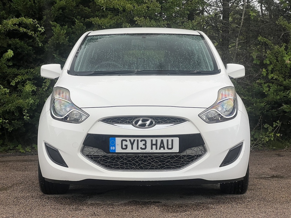 Hyundai Ix20 Active White #4