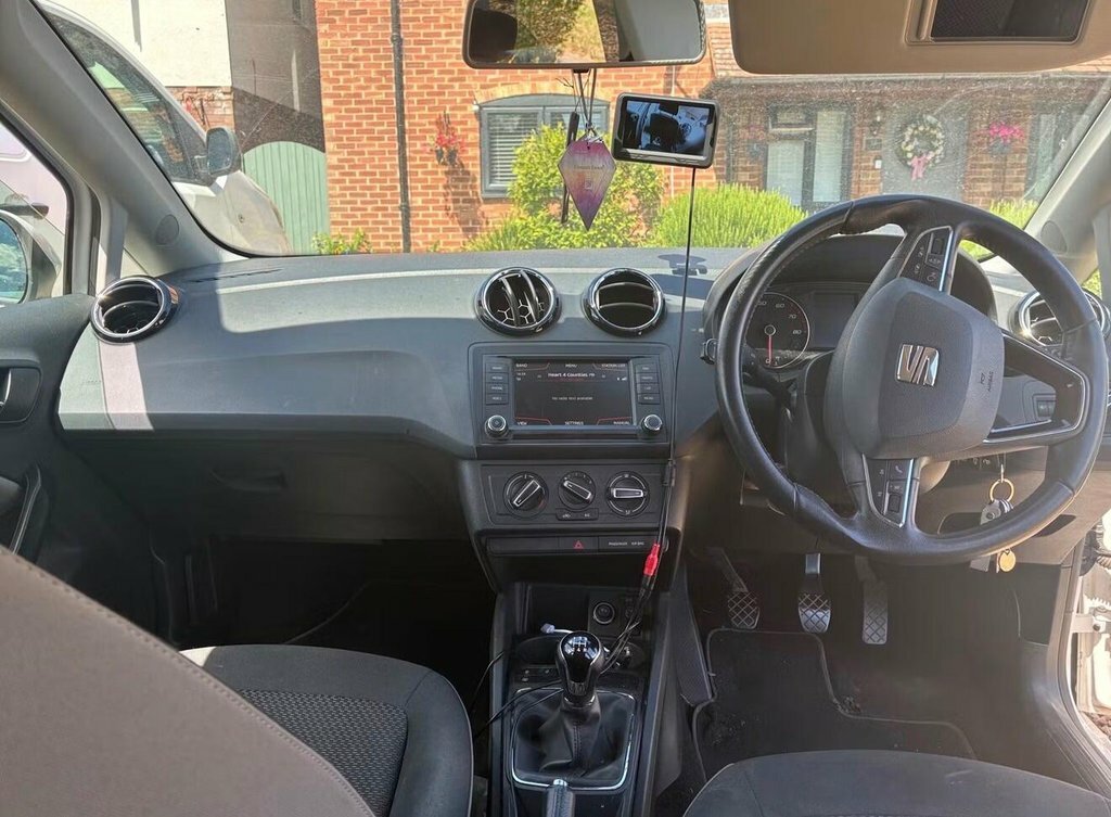 Seat Ibiza 1L Se White #2