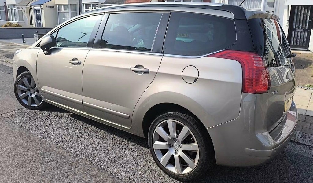 Peugeot 5008 1.6L Allure Grey #3