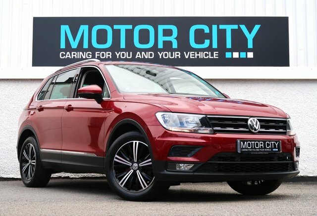 Volkswagen Tiguan 2.0 Tdi Bluemotion Tech Se Navigation Suv Dies Red