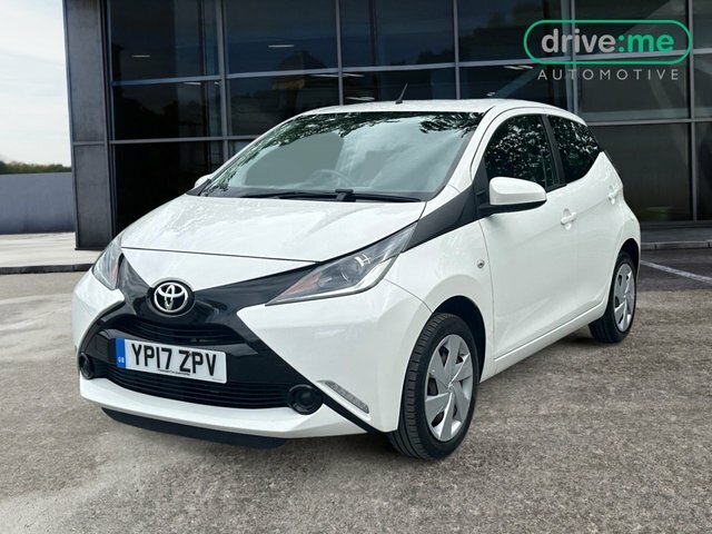 Toyota Aygo 1.0 Vvt-i X-play Hatchback Euro White