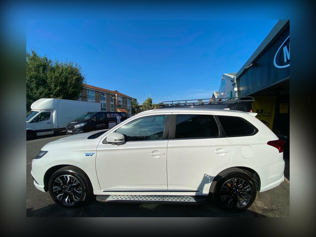 Mitsubishi Outlander 2.0H 12Kwh Gx5h Cvt 4Wd Euro 6 Ss White #5
