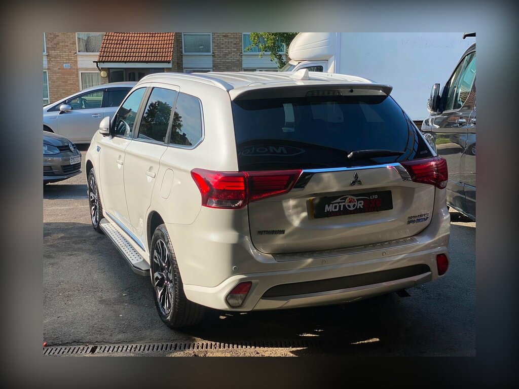Mitsubishi Outlander 2.2 Di-d 4 4Wd Euro 6 Brown #7