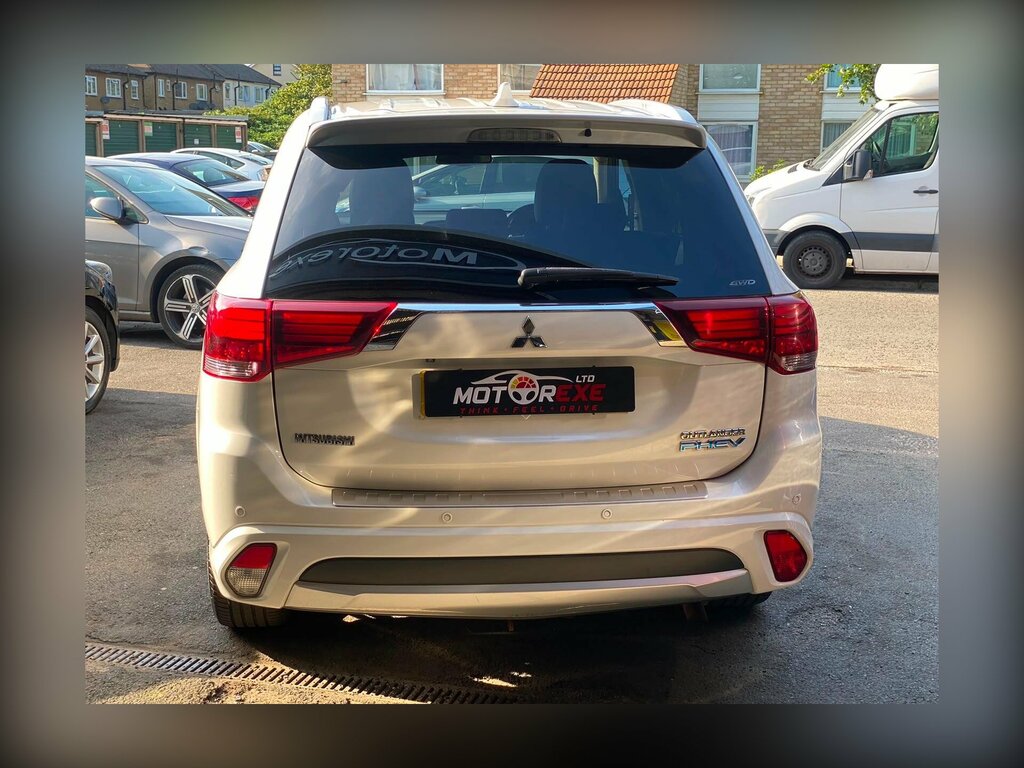 Mitsubishi Outlander 2.2 Di-d 4 4Wd Euro 6 Brown #8