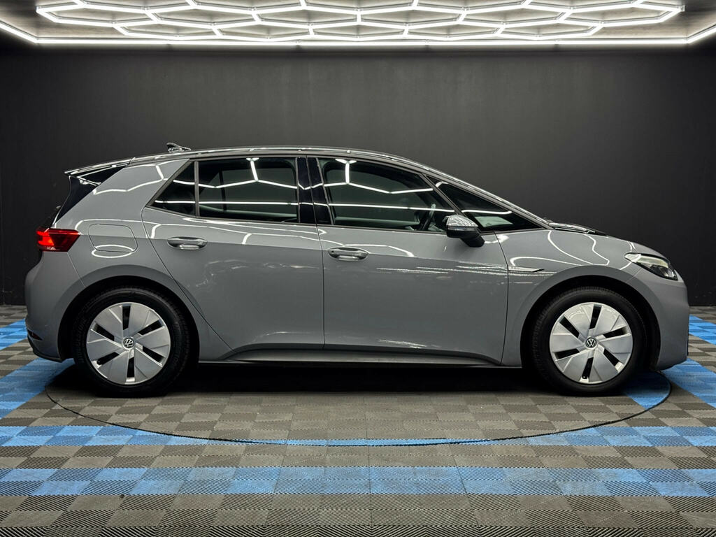 Volkswagen ID.3 Pro 58Kwh Life Grey #4