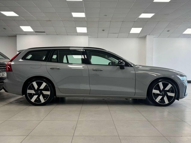 Volvo V60 2023 2.0 T6 Recharge 18.8Kwh Plus Estate Petro YX73KBY Grey #3