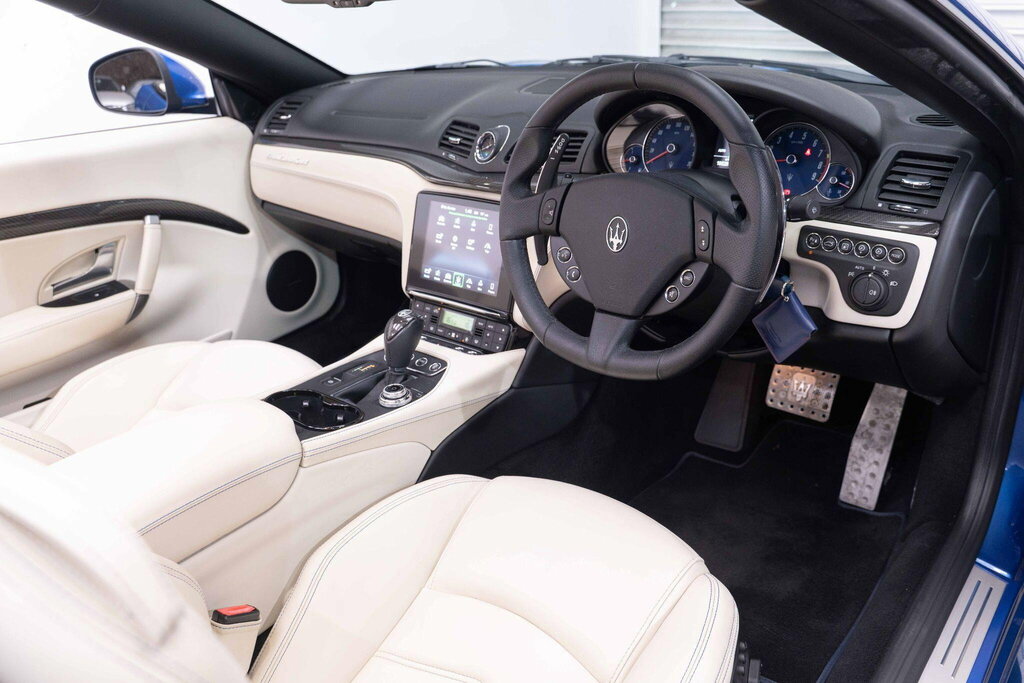 Maserati GranCabrio 4.7L Grancabrio Sport White #4