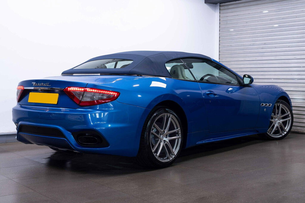 Maserati GranCabrio 4.7L Grancabrio Sport White #2