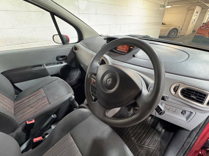 Renault Modus 1.2 16V Expression Red #9