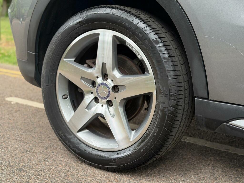 Mercedes-Benz GLA Class Suv Black #30