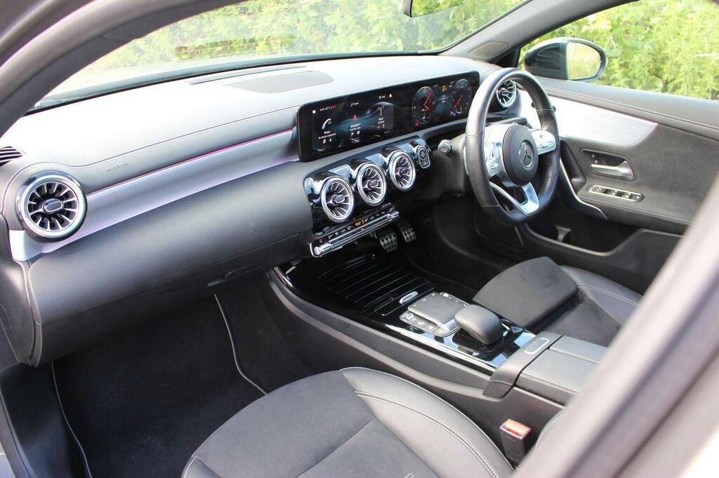 Mercedes-Benz A Class 1.3 A180 Amg Line Edition Premium Plus 7G-dct Eu Grey #3