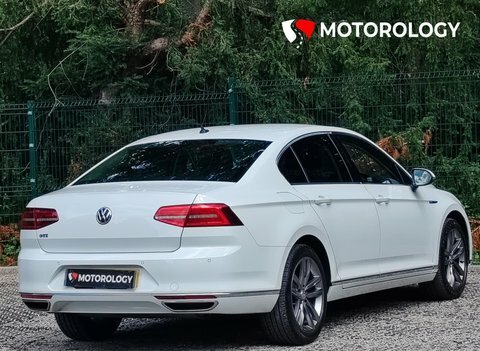 Volkswagen Passat 1.4 Tsi Gte White #4