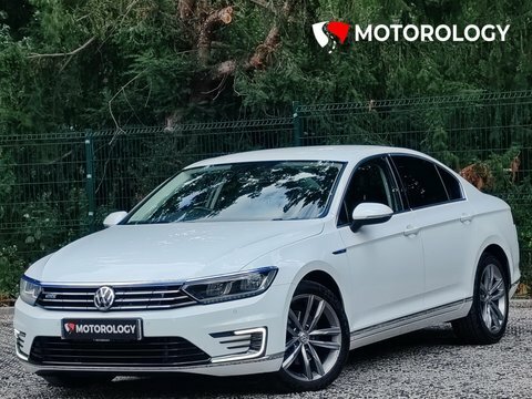 Volkswagen Passat 1.4 Tsi Gte White #2