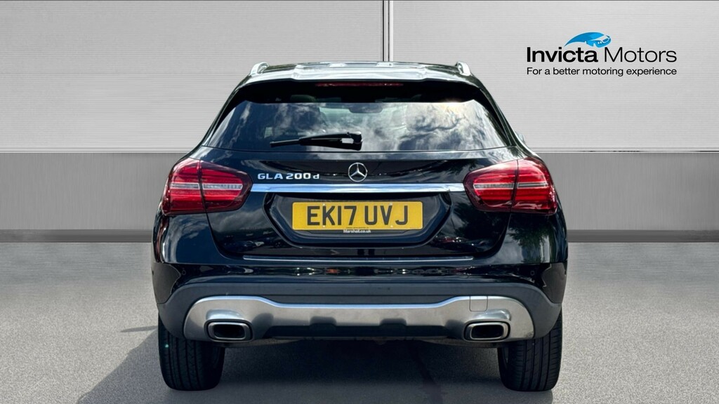 Mercedes-Benz GLA Class Sport Premium Plus Black #4