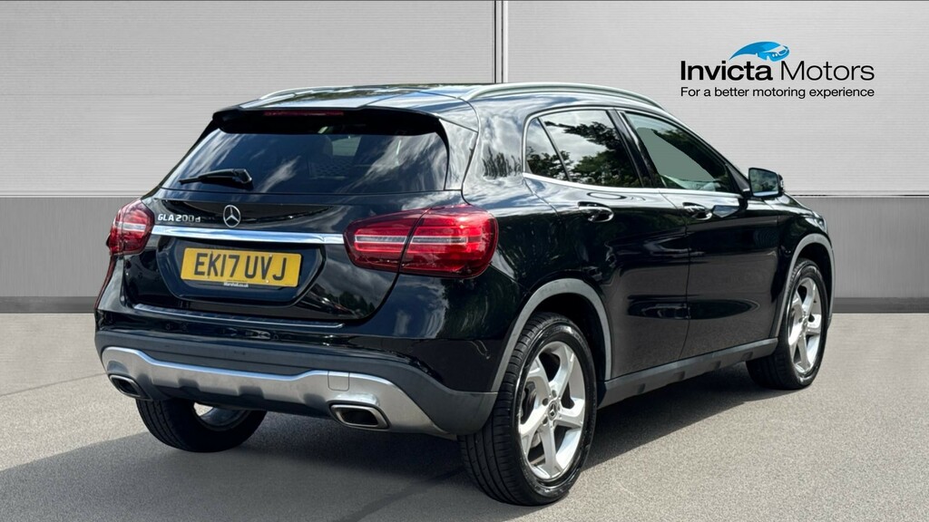 Mercedes-Benz GLA Class Sport Premium Plus Black #3