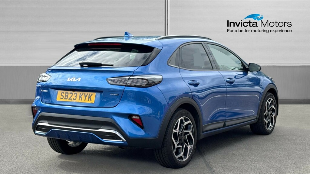 Kia Xceed Hatchback Blue #3