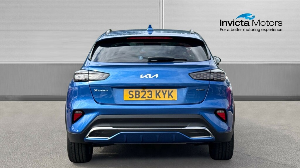 Kia Xceed Hatchback Blue #4