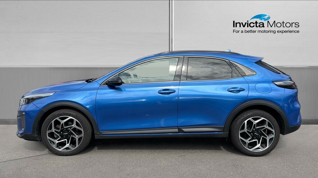 Kia Xceed Hatchback Blue #6