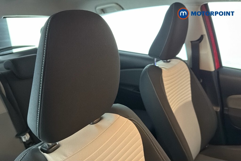 Toyota Yaris 1.5 Vvt-h Design E Cvt White #22