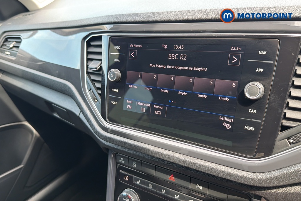 Volkswagen T-Roc 2.0 Tdi R-line Blue #16