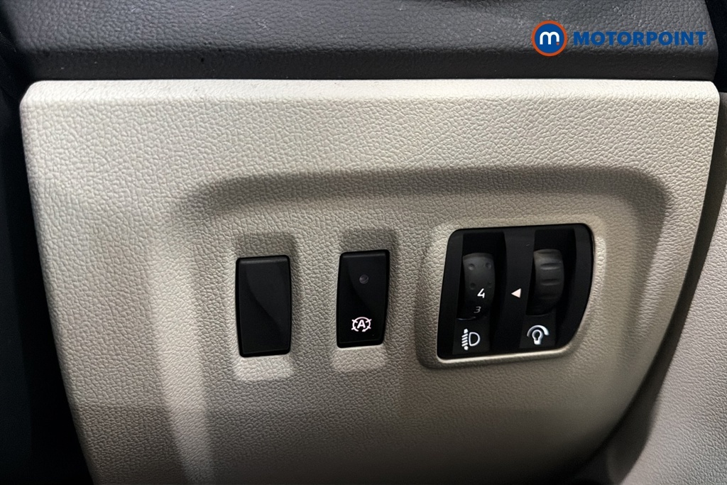 Renault Captur 1.5 Dci Energy Iconic Edc Euro 6 Ss White #17