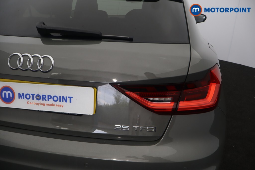 Audi A1 Sportback 1.0 Tfsi Sport 25 95Ps S Tronic White #43