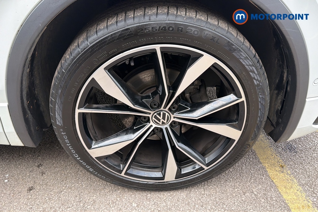Volkswagen Tiguan 1.5 Tsi 150 Active Dsg Black #40