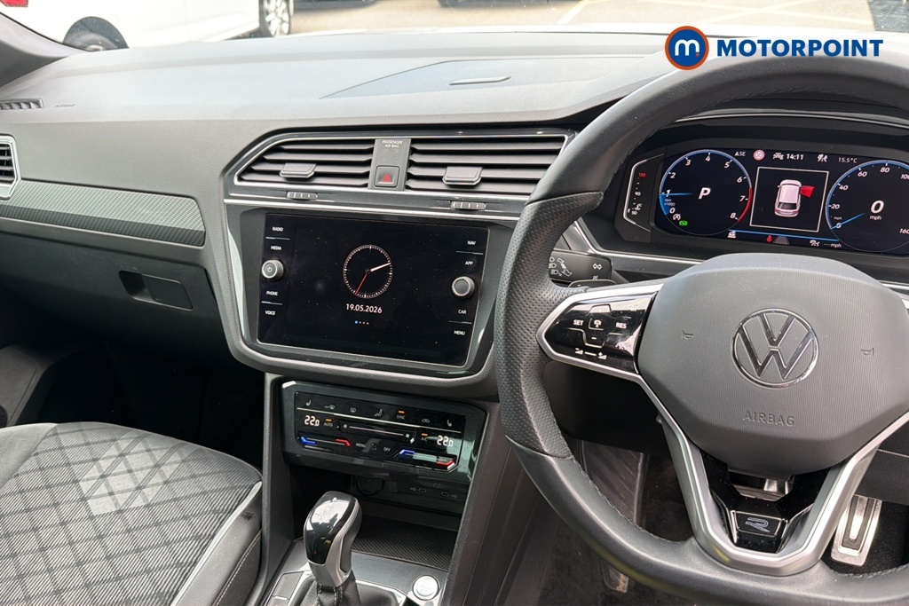 Volkswagen Tiguan 1.5 Tsi 150 Active Dsg Black #9