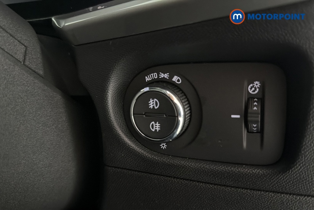 Vauxhall Mokka-e 50Kwh Gs Suv 136 Ps White #17
