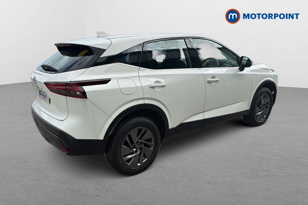Nissan Qashqai 1.3 Dig-t Mh Acenta Premium White #5