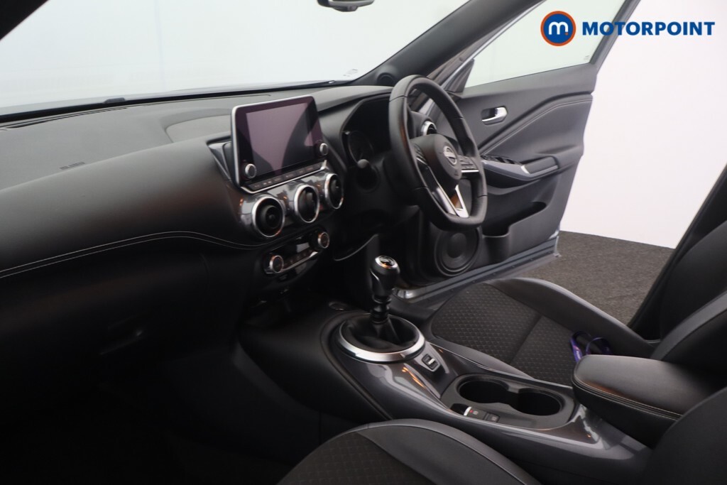 Nissan Juke 1.0 Dig-t 114 Tekna 22020 Grey #32