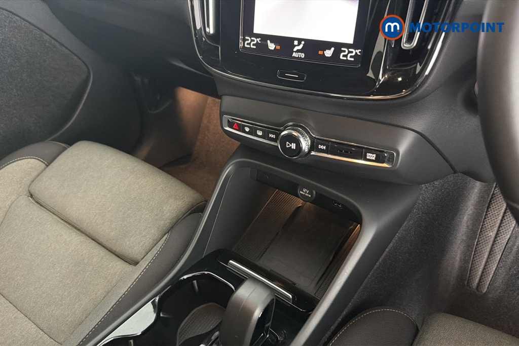 Volvo XC40 1.5 T4 211 Recharge Phev Plus Dark 2Wd Blue #20