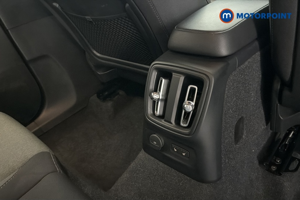 Volvo XC40 1.5 T4 211 Recharge Phev Plus Dark 2Wd Blue #31
