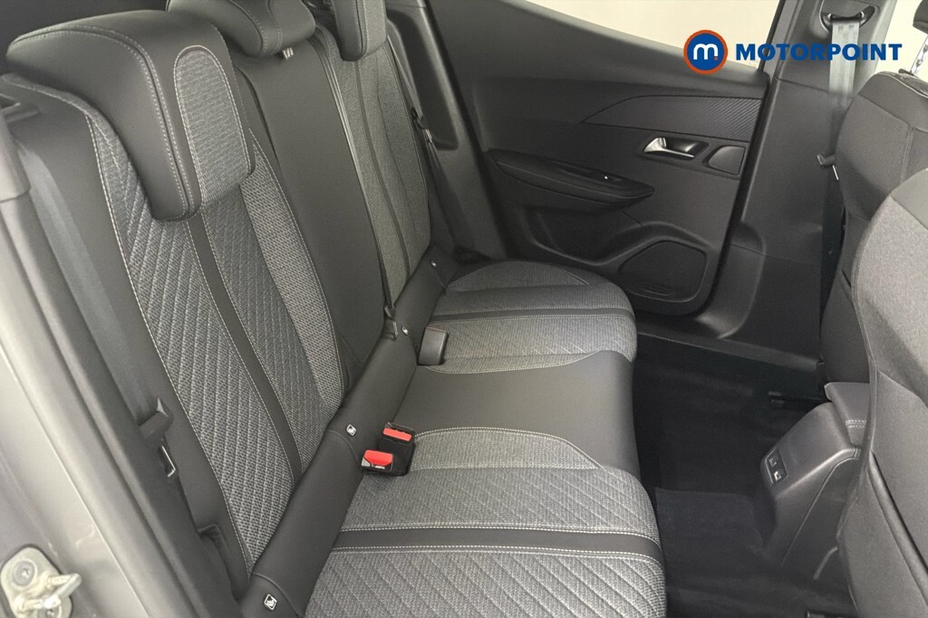 Peugeot 2008 1.2 Puretech 130 Allure Eat8 Grey #26