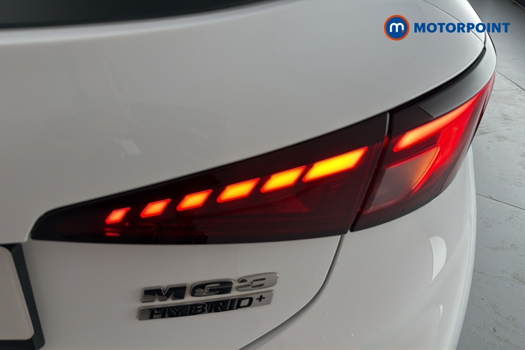 MG MG3 1.5 Hybrid Mhev Trophy Hatchback Hybri Red #32