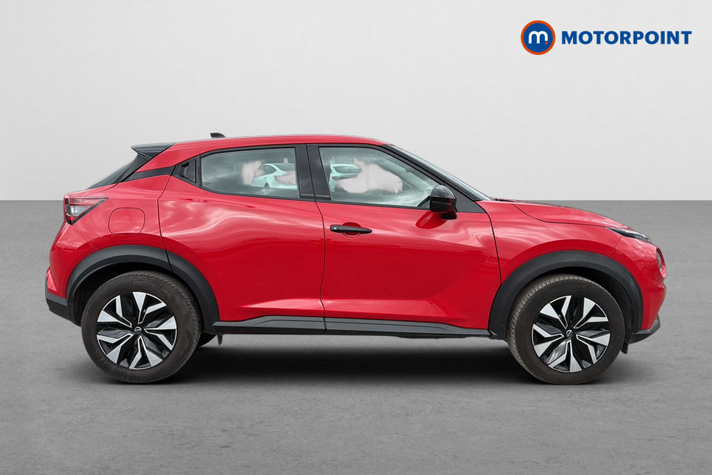 Nissan Juke 1.0 Dig-t Acenta Premium Red #4