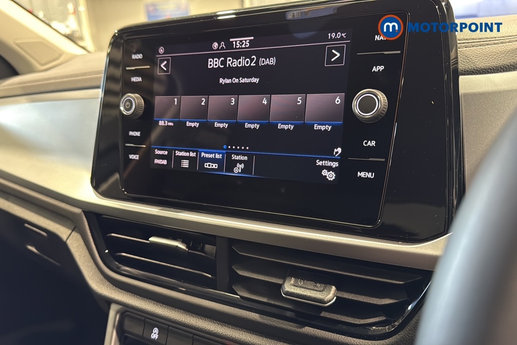 Volkswagen T-Roc 1.5 Tsi R-line Dsg Blue #16