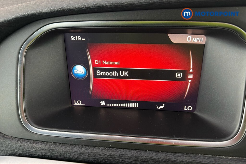 Volvo V40 T3 152 Inscription Geartronic Grey #12