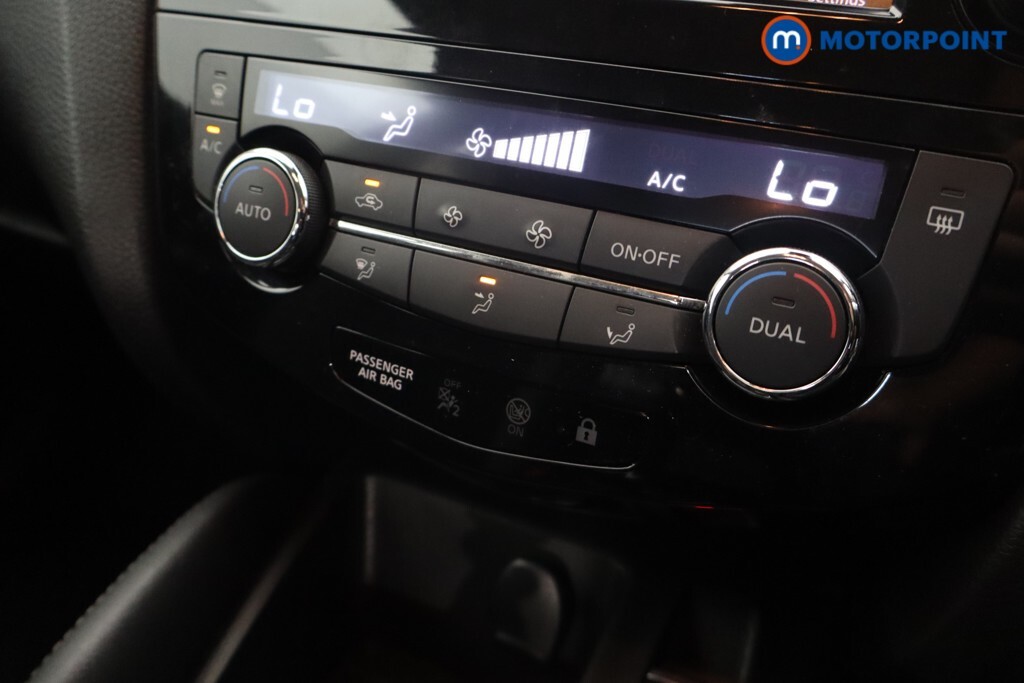 Nissan Qashqai 1.5 Dci 115 Acenta Premium Sat Nav Camera Black #15