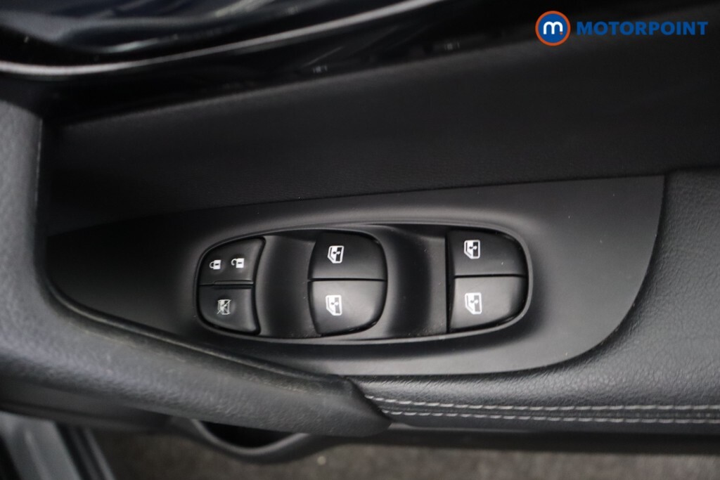 Nissan Qashqai 1.5 Dci 115 Acenta Premium Sat Nav Camera Black #18