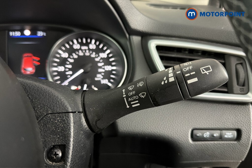 Nissan Qashqai Dig-t Acenta Premium Black #15
